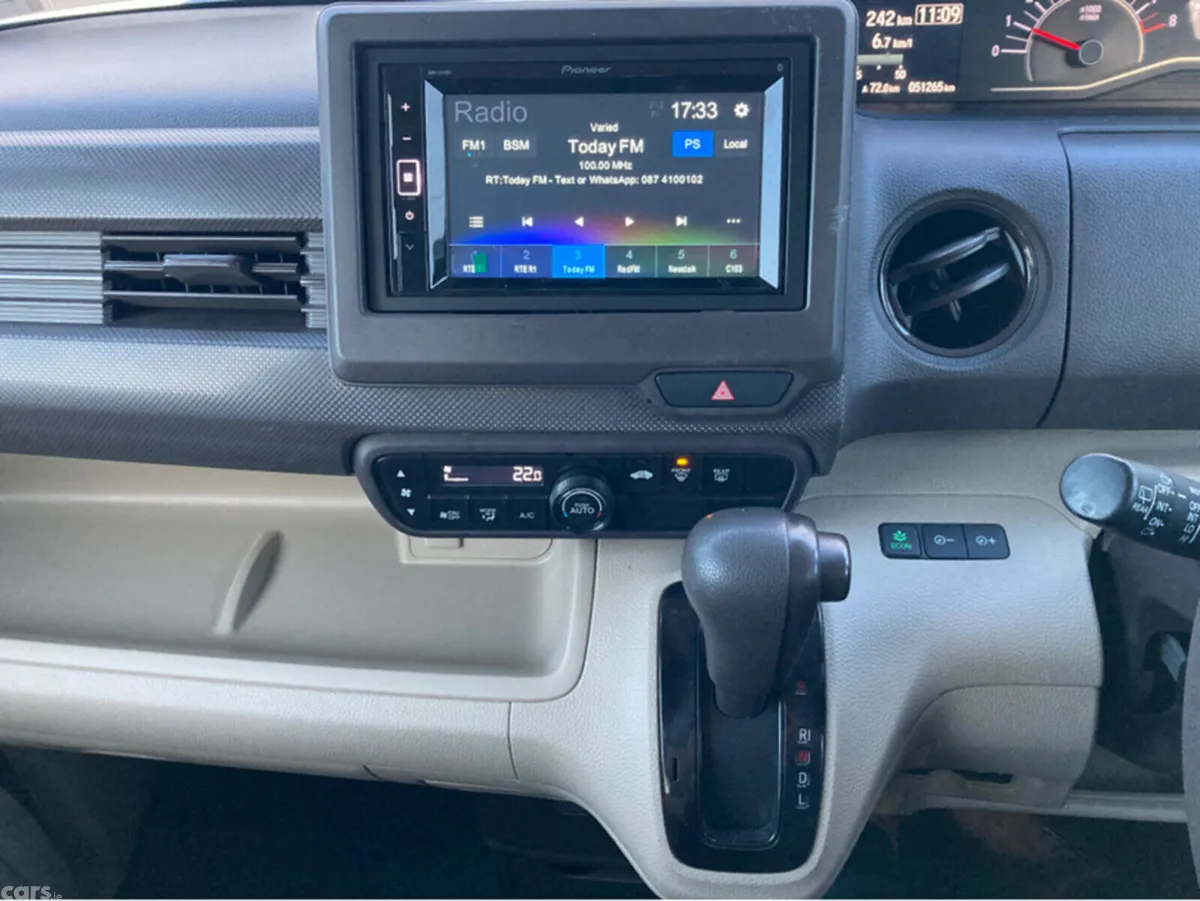 Honda Fit Hatchback, Petrol, 2019, Silver