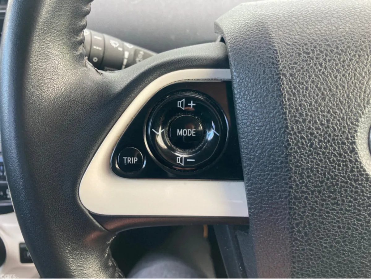 Toyota Prius Hatchback, Petrol Hybrid, 2016, Silver