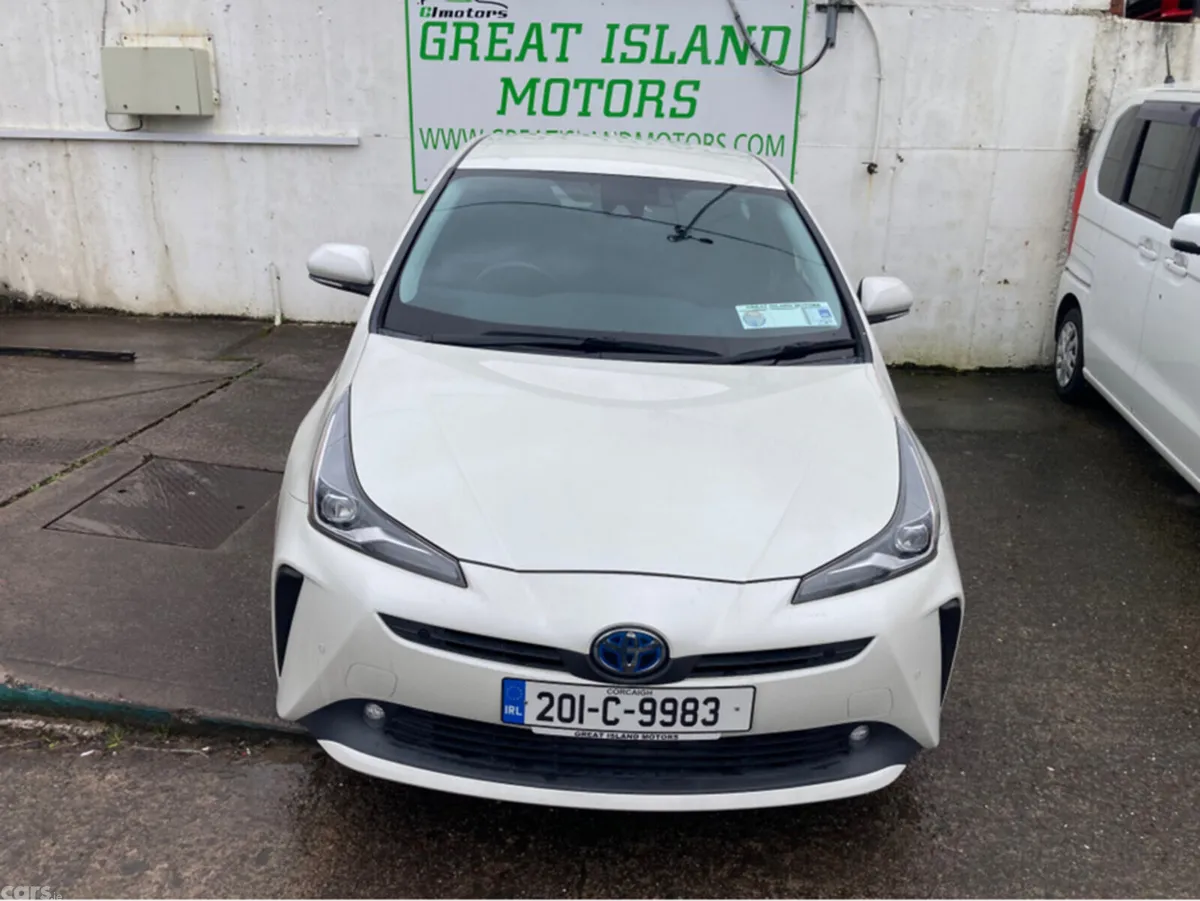 Toyota Prius Hatchback, Petrol Hybrid, 2020, White