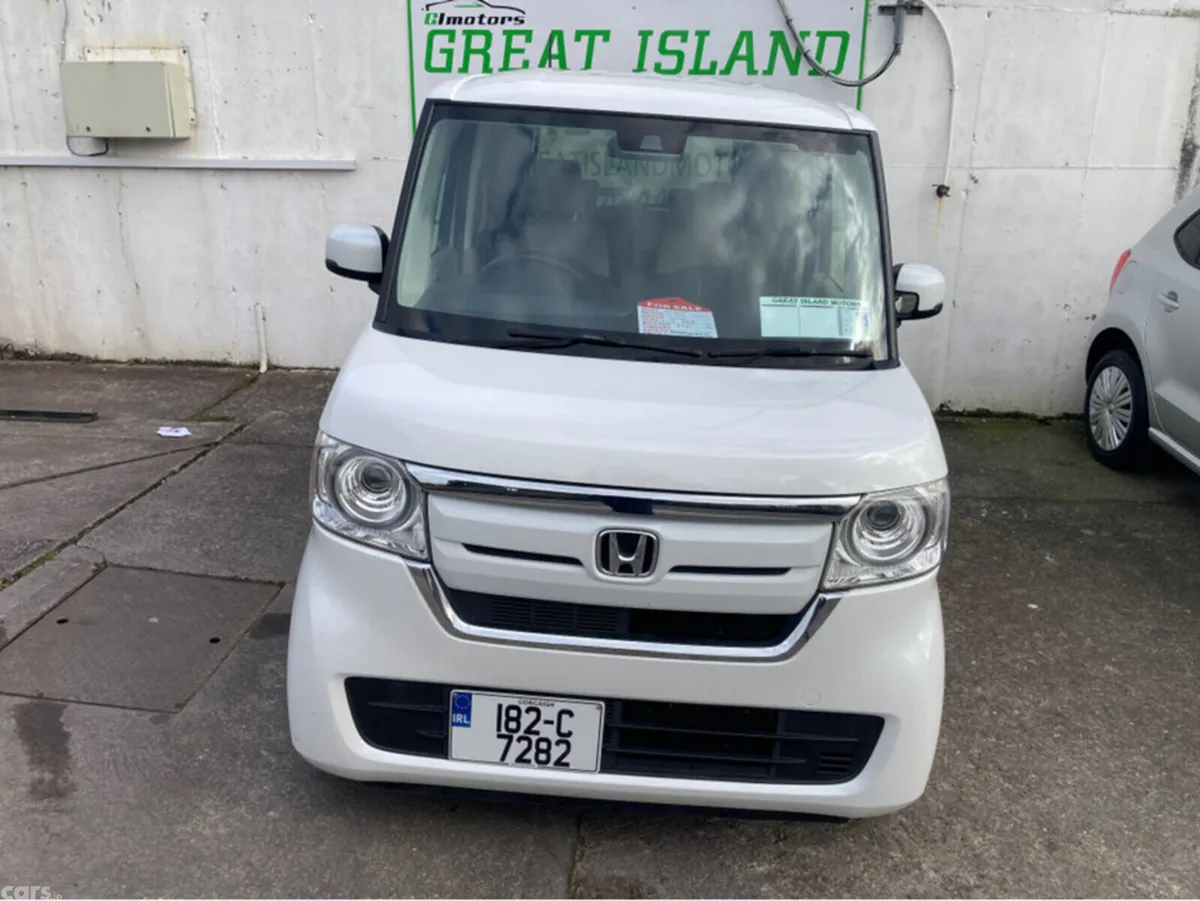 Honda Fit Hatchback, Petrol, 2018, White