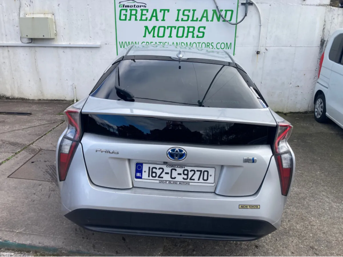 Toyota Prius Hatchback, Petrol Hybrid, 2016, Silver