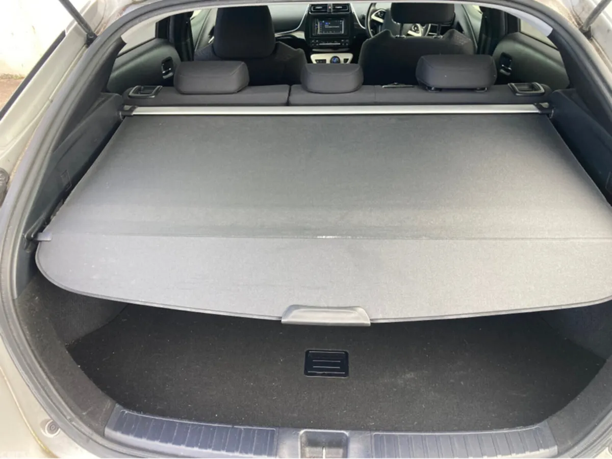 Toyota Prius Hatchback, Petrol Hybrid, 2016, Silver