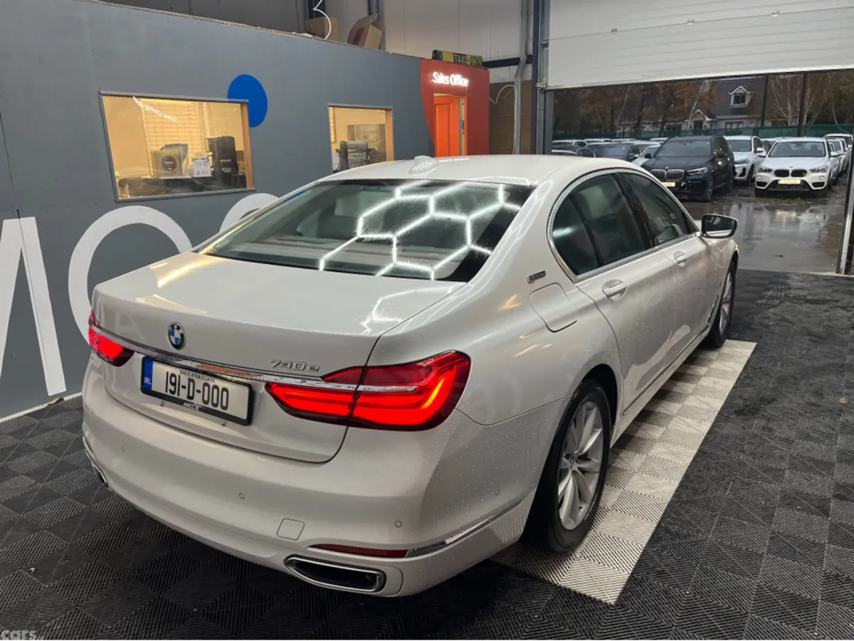 BMW 7-Series Saloon, Petrol Plug-in Hybrid, 2016, White