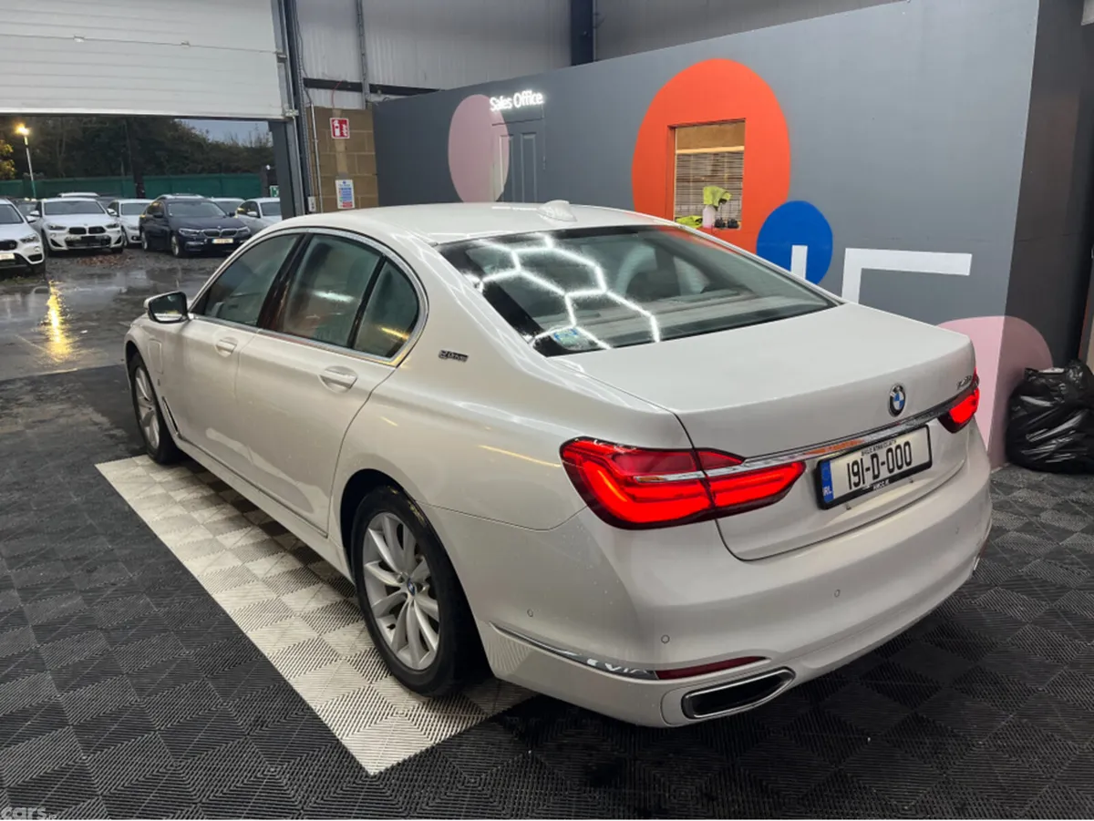 BMW 7-Series Saloon, Petrol Plug-in Hybrid, 2016, White