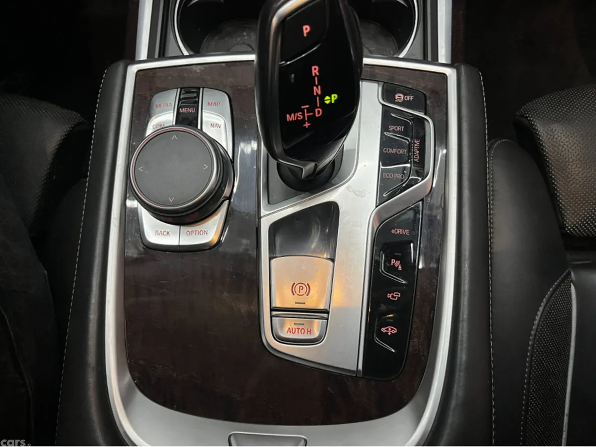 BMW 7-Series Saloon, Petrol Plug-in Hybrid, 2016, White