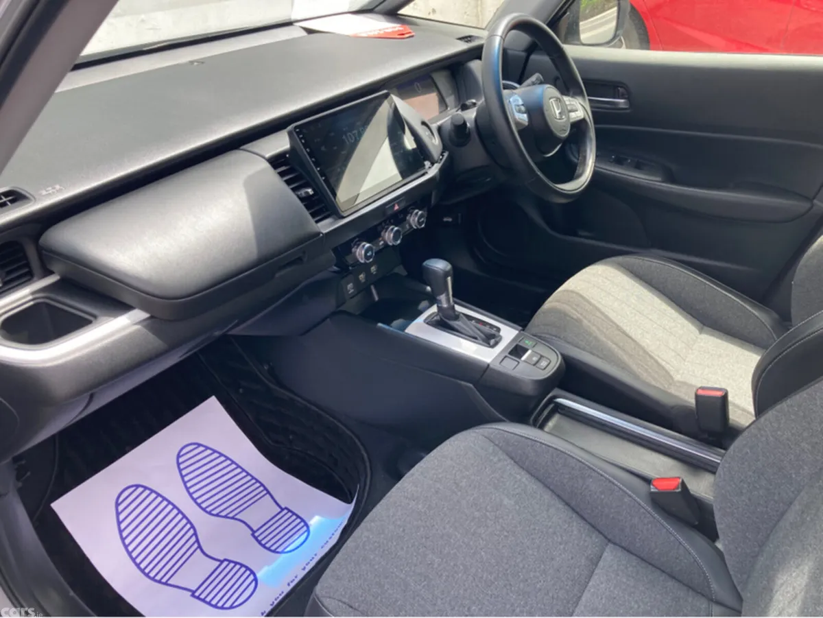 Honda Fit Hatchback, Petrol Hybrid, 2022, Silver