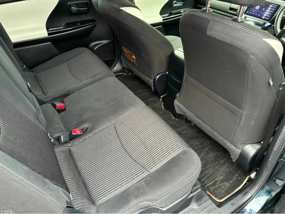 Toyota Prius Hatchback, Petrol Hybrid, 2017, Black