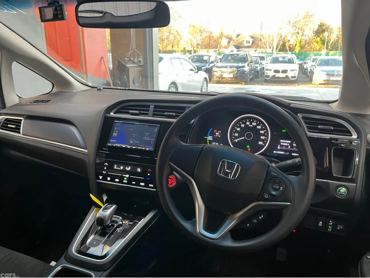 Honda Shuttle SUV, Petrol Hybrid, 2022, Silver