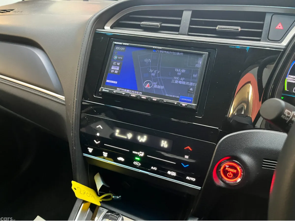 Honda Shuttle SUV, Petrol Hybrid, 2022, Silver
