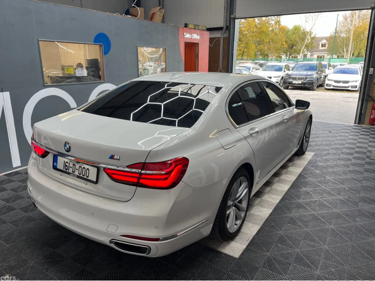 BMW 7-Series Saloon, Petrol Plug-in Hybrid, 2016, White
