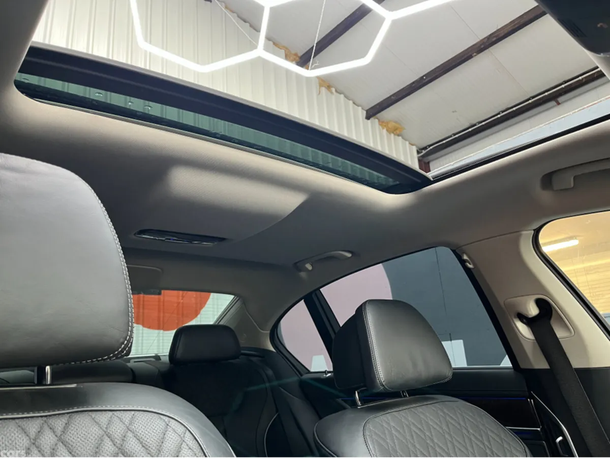 BMW 7-Series Saloon, Petrol Plug-in Hybrid, 2016, White