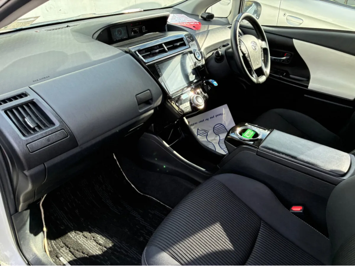 Toyota Prius Estate, Petrol Hybrid, 2018, White