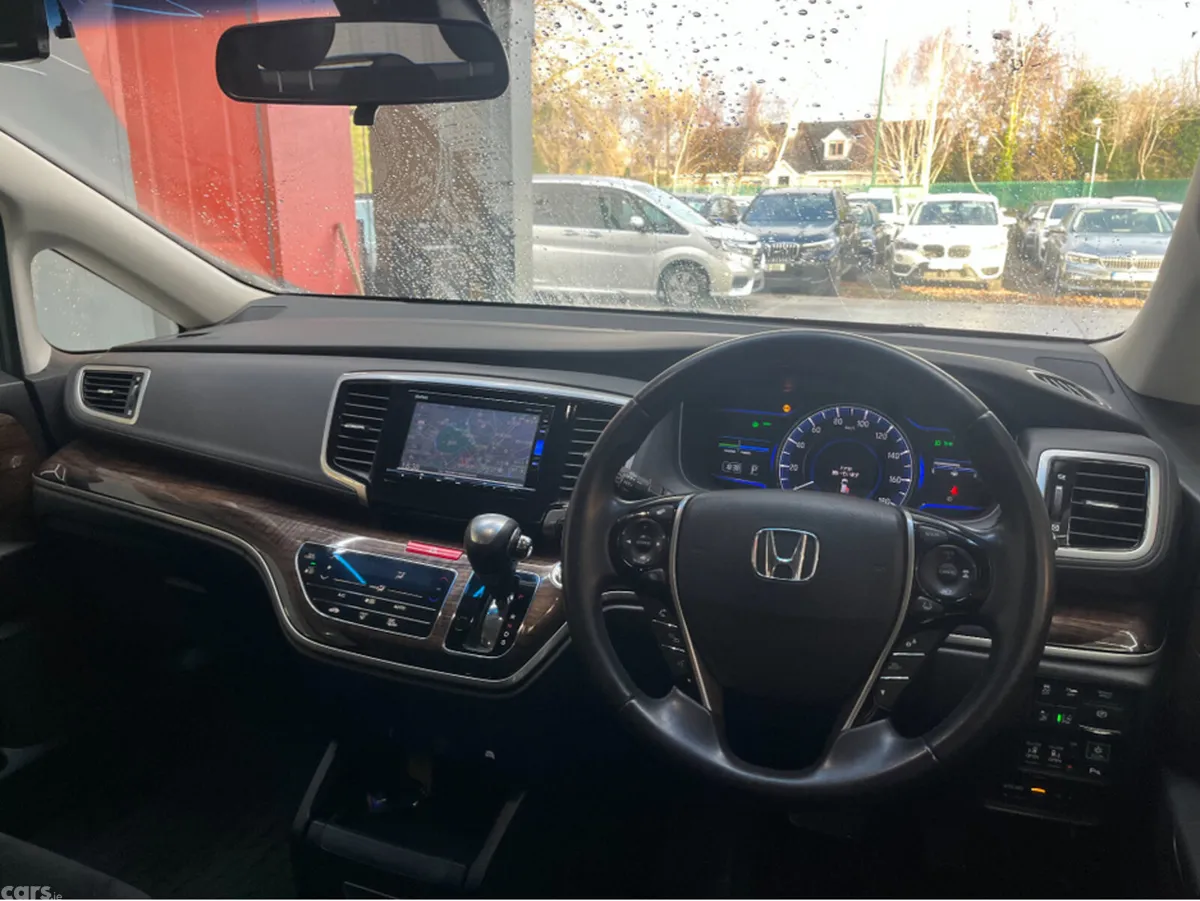 Honda Odyssey SUV, Petrol Hybrid, 2018, White
