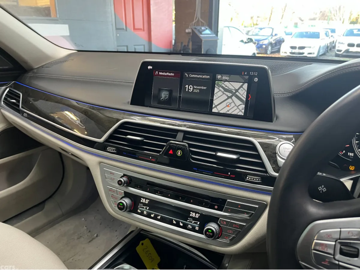 BMW 7-Series Saloon, Petrol Hybrid, 2018, Blue