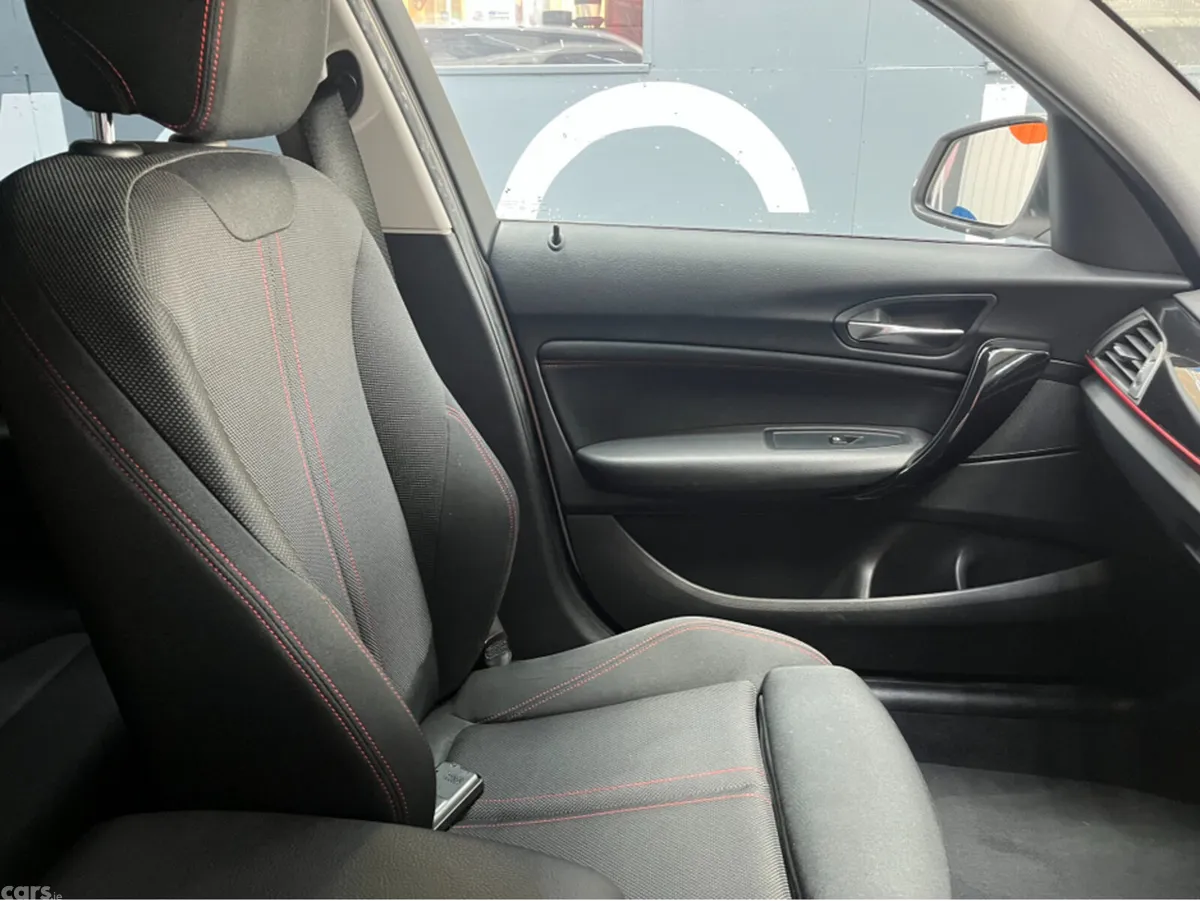BMW 1-Series Hatchback, Diesel, 2017, White