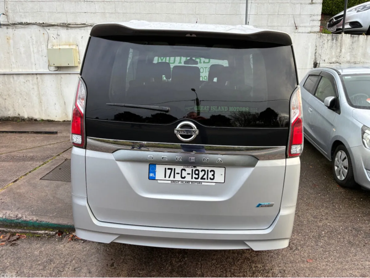 Nissan Serena MPV, Petrol Hybrid, 2017, Silver