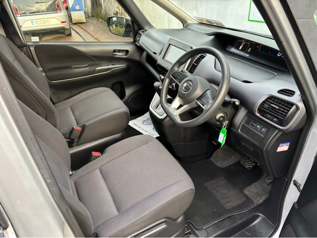 Nissan Serena MPV, Petrol Hybrid, 2017, Silver