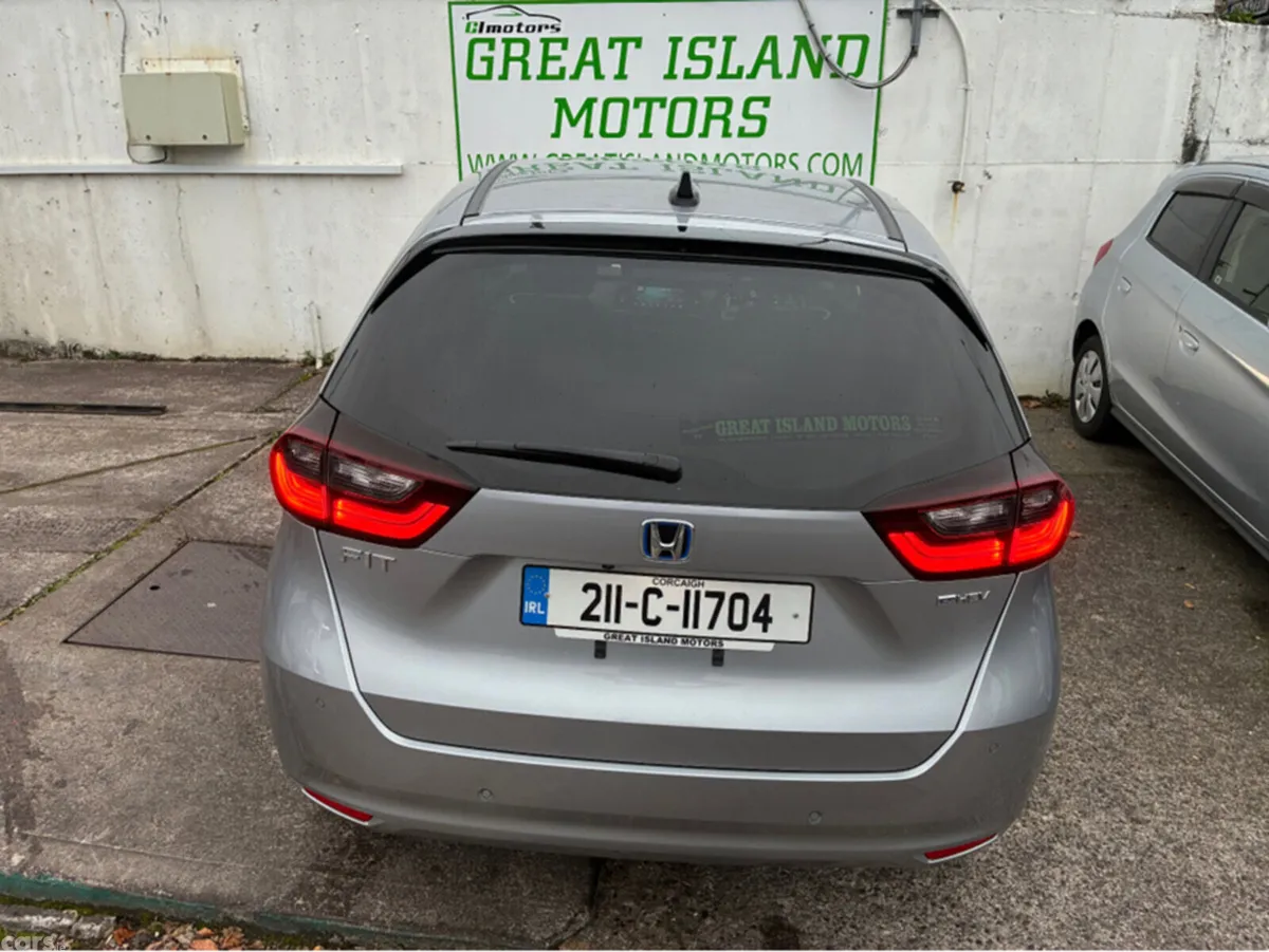 Honda Fit Hatchback, Petrol Hybrid, 2021, Silver