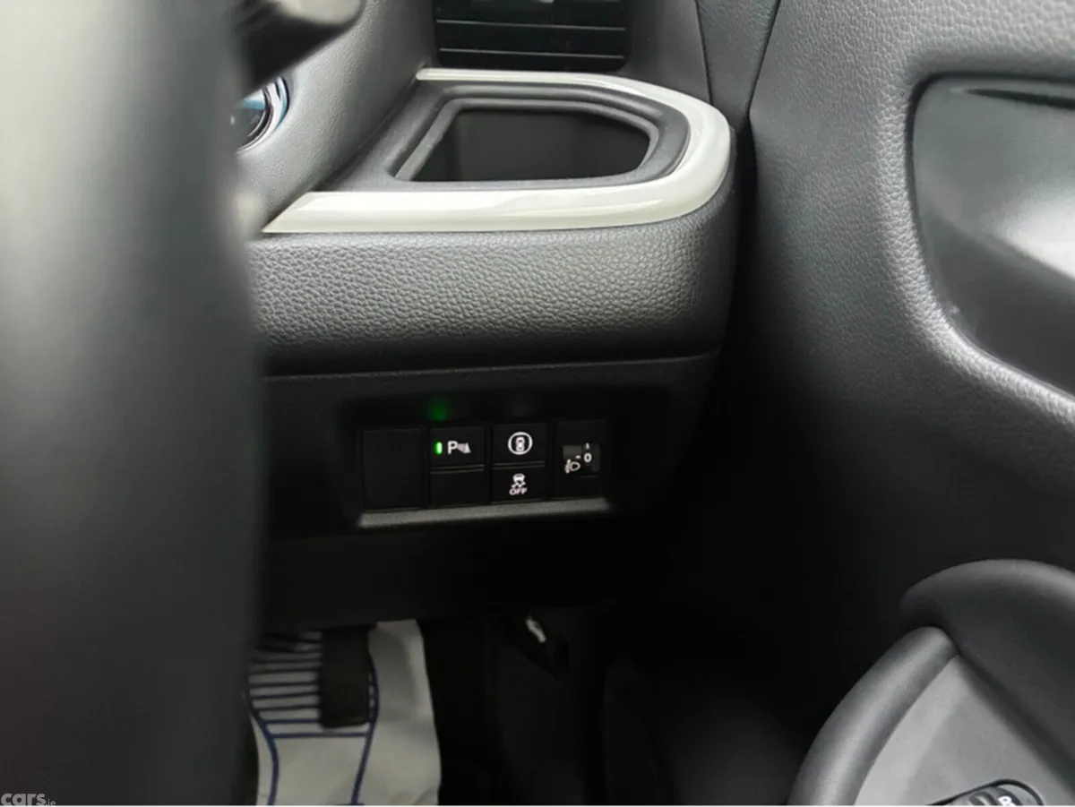 Honda Fit Hatchback, Petrol Hybrid, 2021, Silver