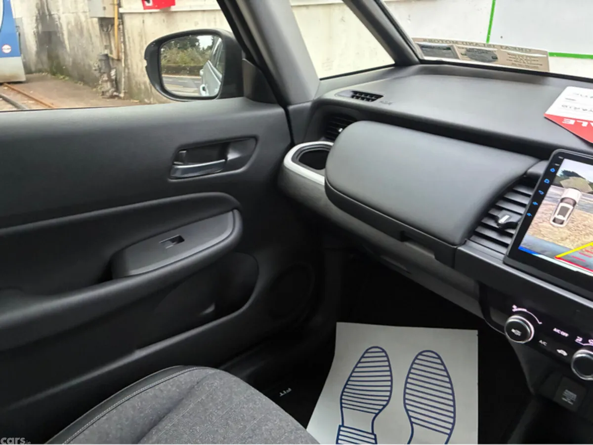 Honda Fit Hatchback, Petrol Hybrid, 2021, Silver