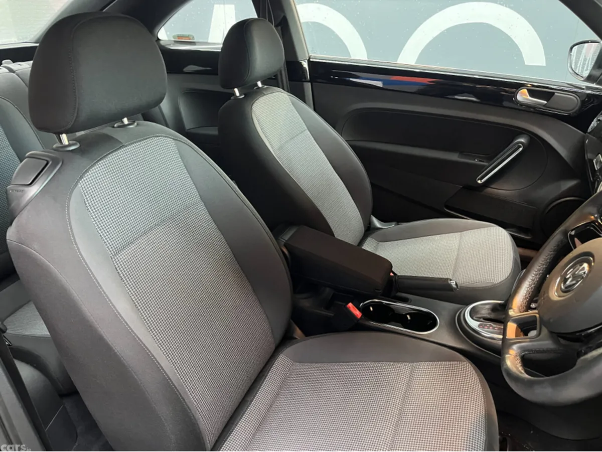 Volkswagen Beetle Hatchback, Petrol, 2015, Black