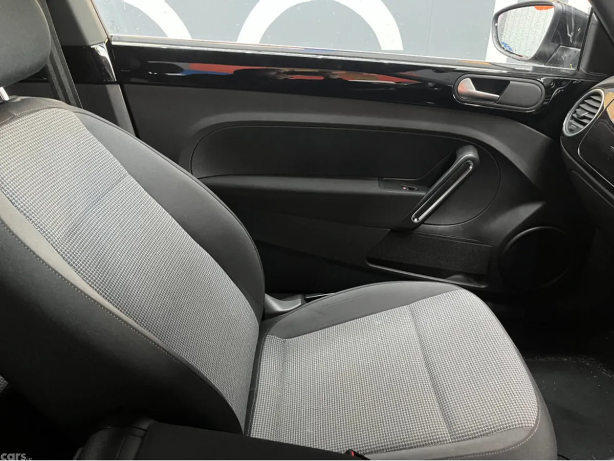 Volkswagen Beetle Hatchback, Petrol, 2015, Black