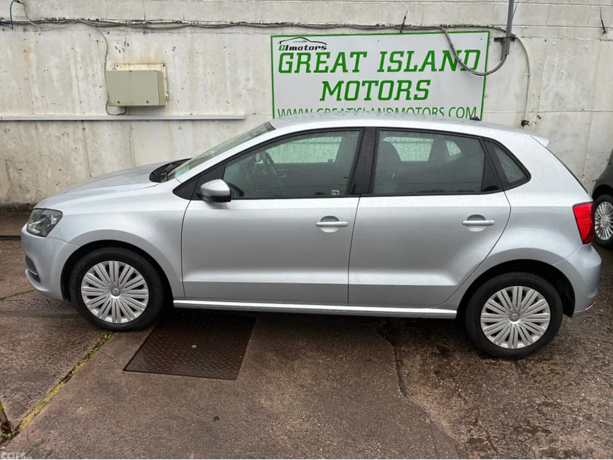 Volkswagen Polo Hatchback, Petrol, 2016, Silver