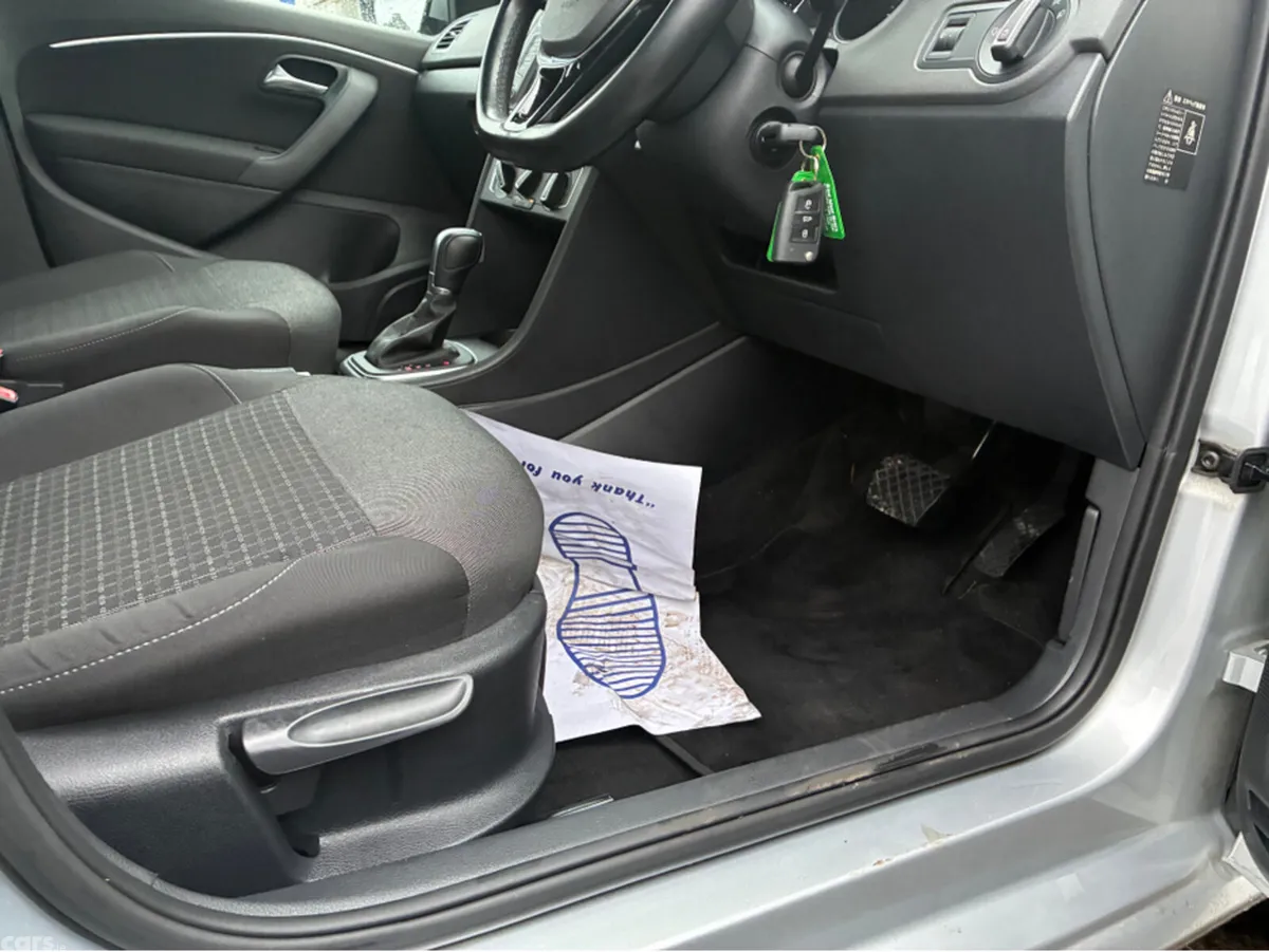 Volkswagen Polo Hatchback, Petrol, 2016, Silver
