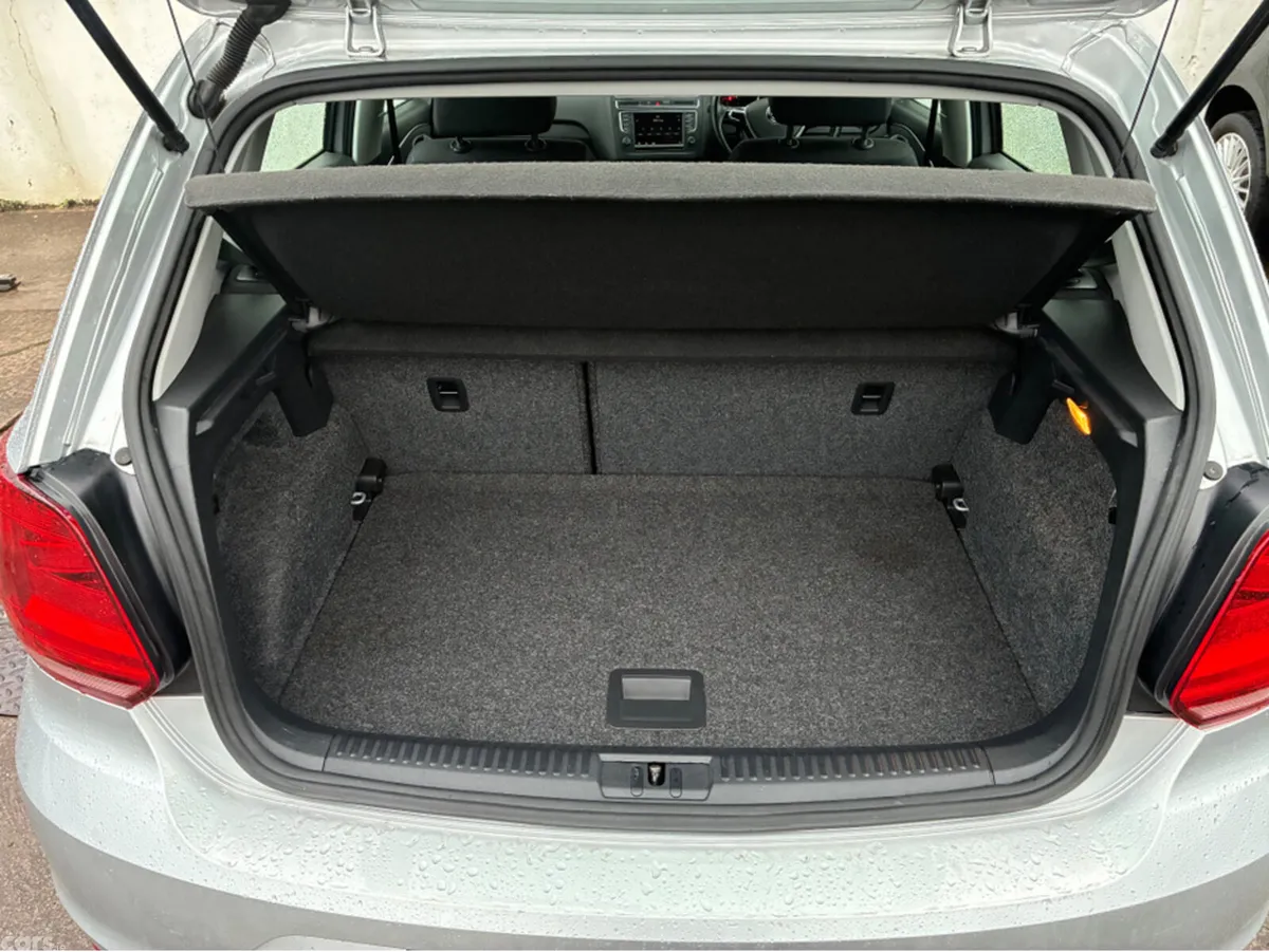 Volkswagen Polo Hatchback, Petrol, 2016, Silver