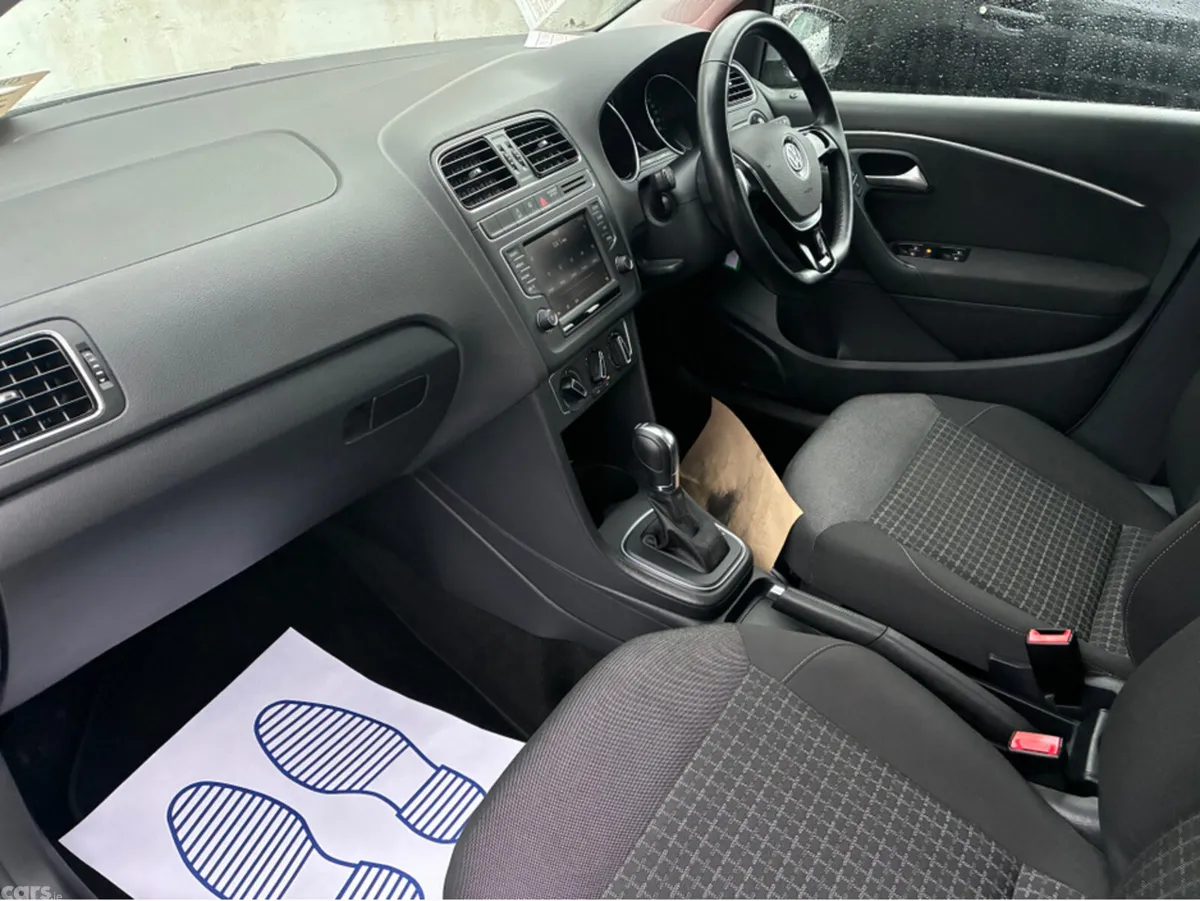 Volkswagen Polo Hatchback, Petrol, 2016, Silver