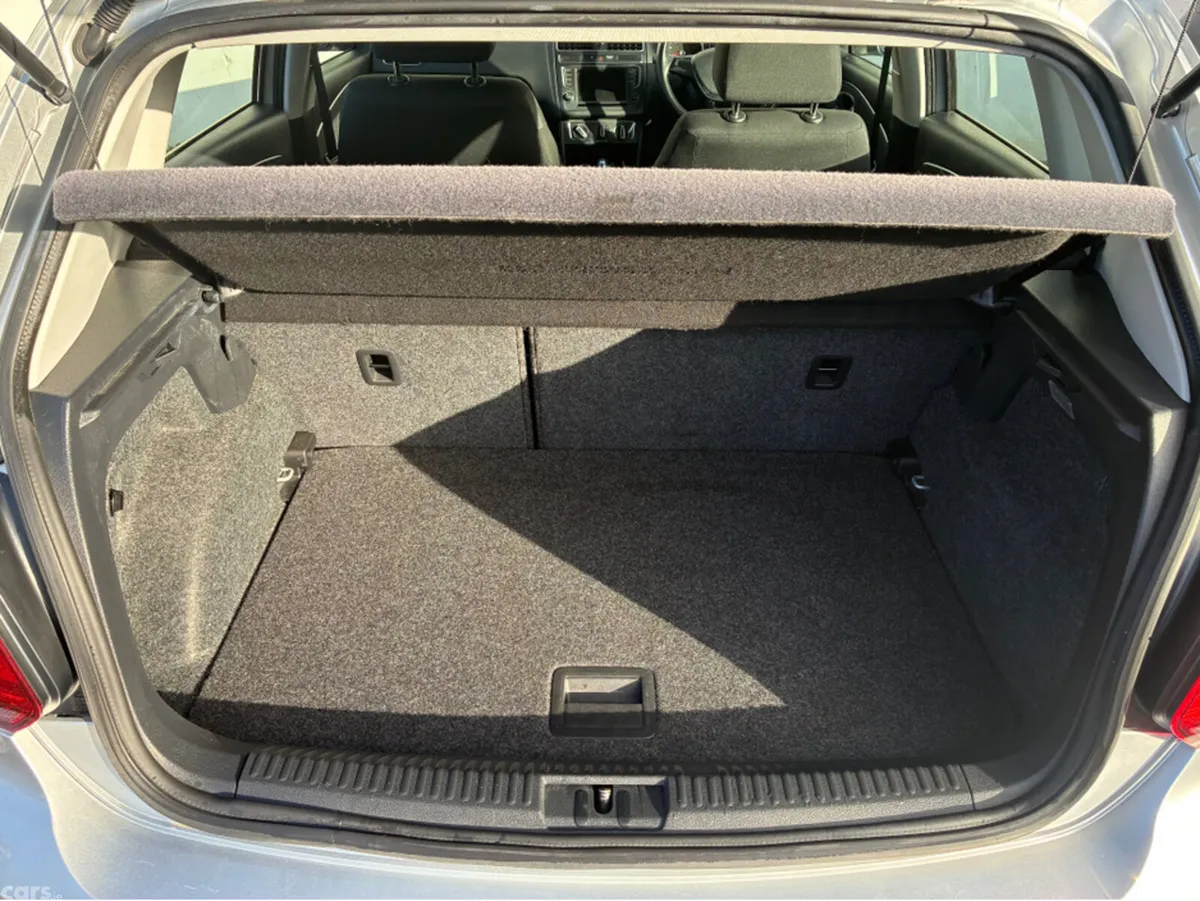 Volkswagen Polo Hatchback, Petrol, 2015, Silver