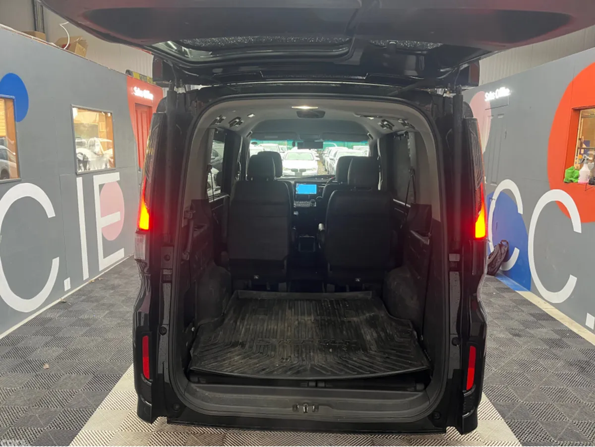 Honda Stepwagon MPV, Petrol Hybrid, 2020, Black