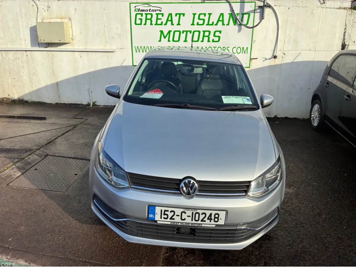 Volkswagen Polo Hatchback, Petrol, 2015, Silver
