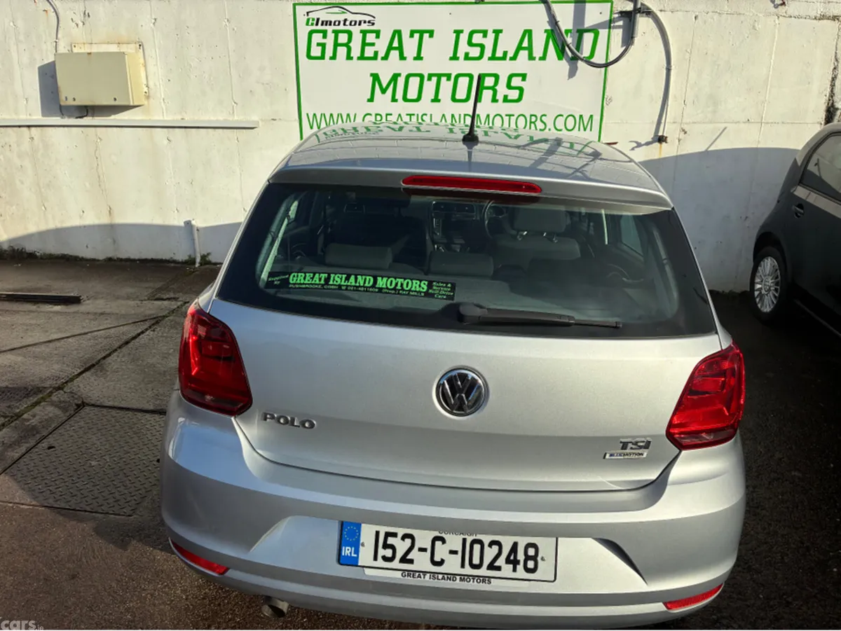 Volkswagen Polo Hatchback, Petrol, 2015, Silver