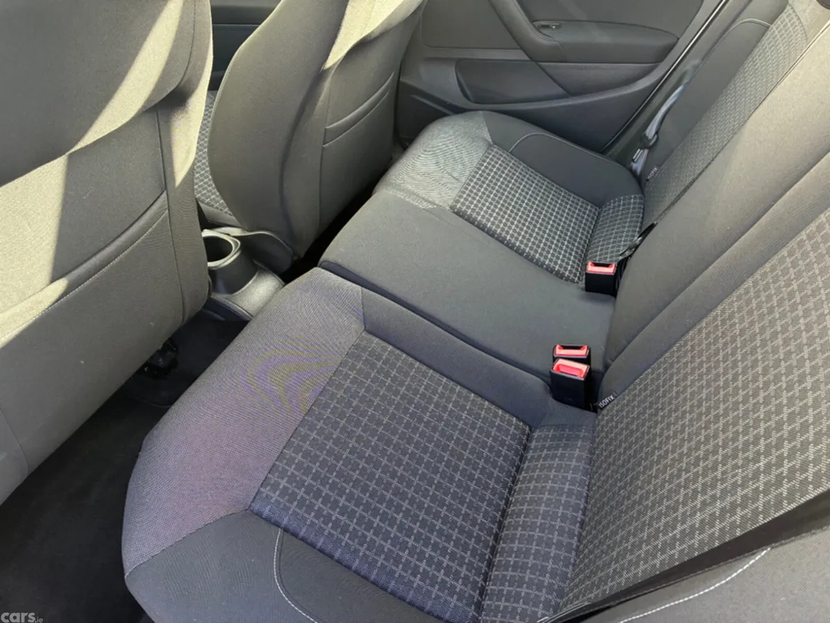 Volkswagen Polo Hatchback, Petrol, 2015, Silver