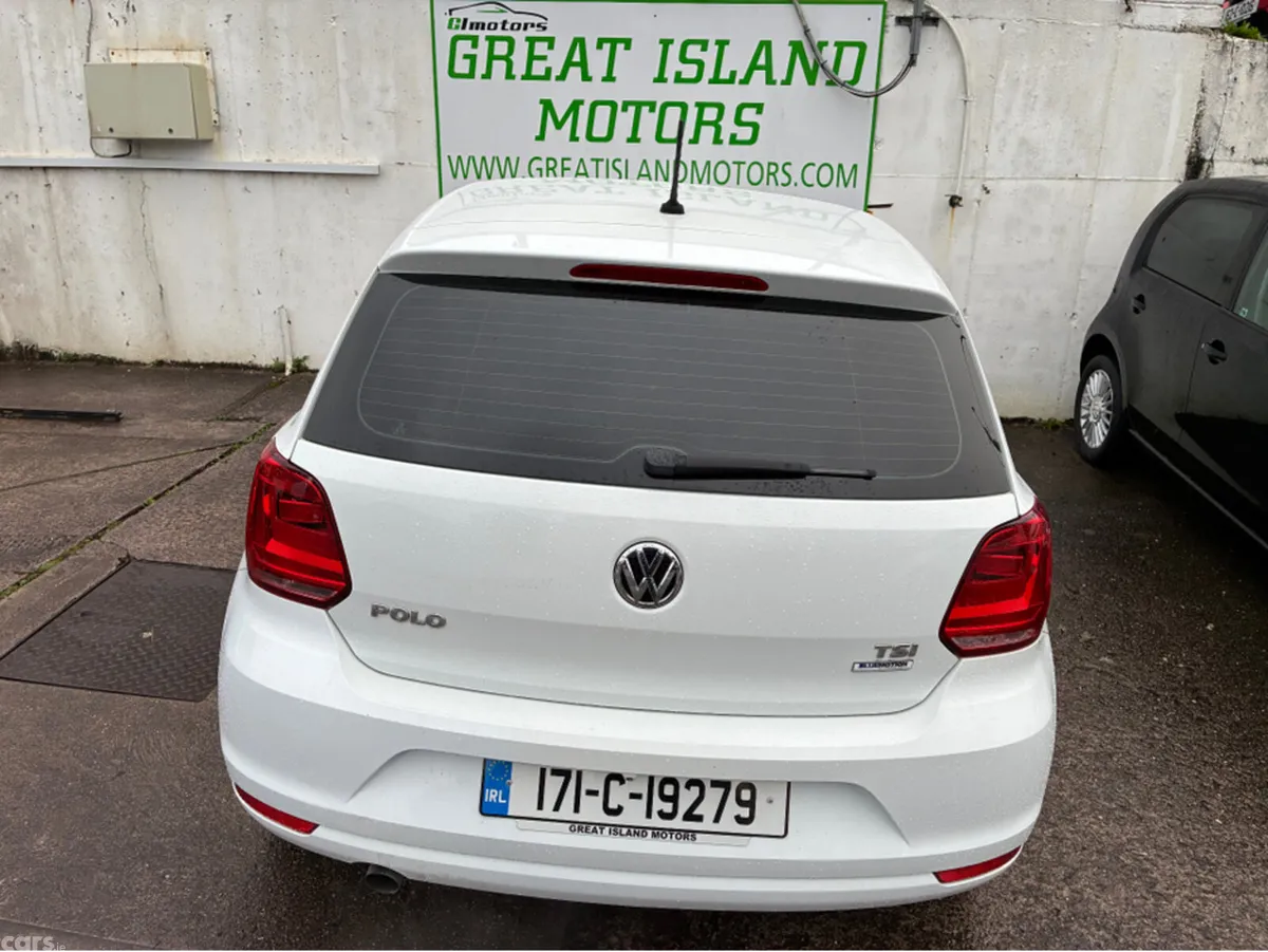 Volkswagen Polo Hatchback, Petrol, 2017, White