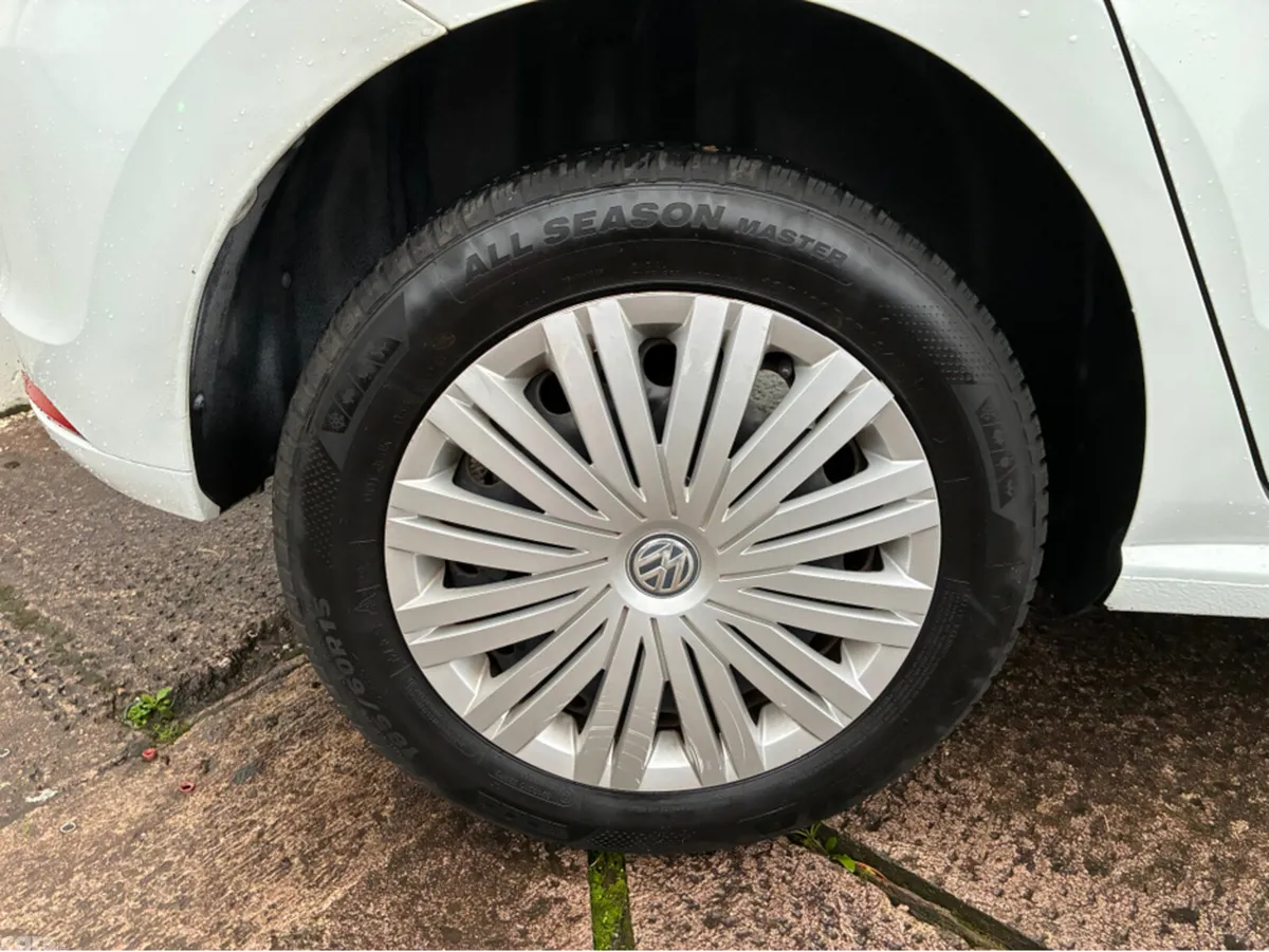Volkswagen Polo Hatchback, Petrol, 2017, White