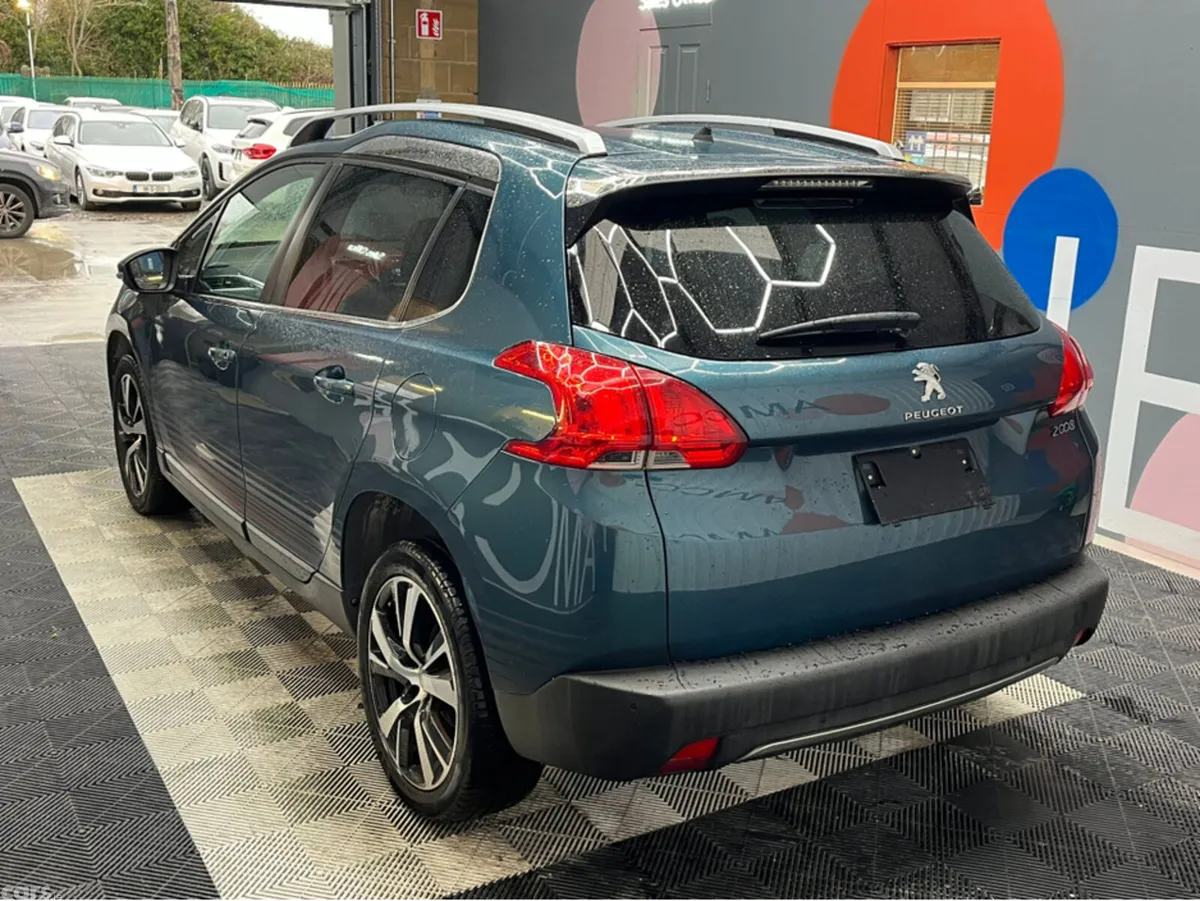 Peugeot 2008 Hatchback, Petrol, 2016, Blue