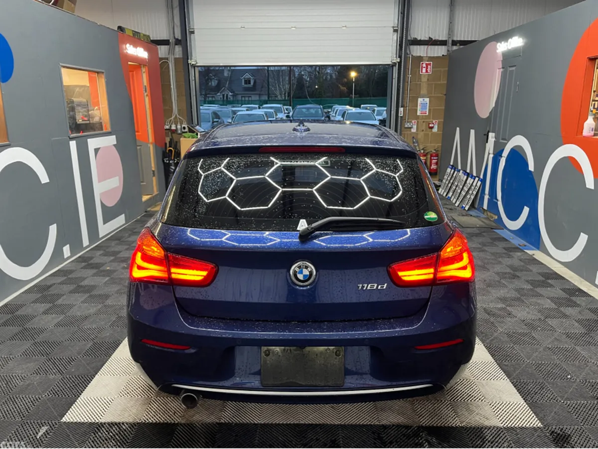 BMW 1-Series Hatchback, Diesel, 2016, Blue