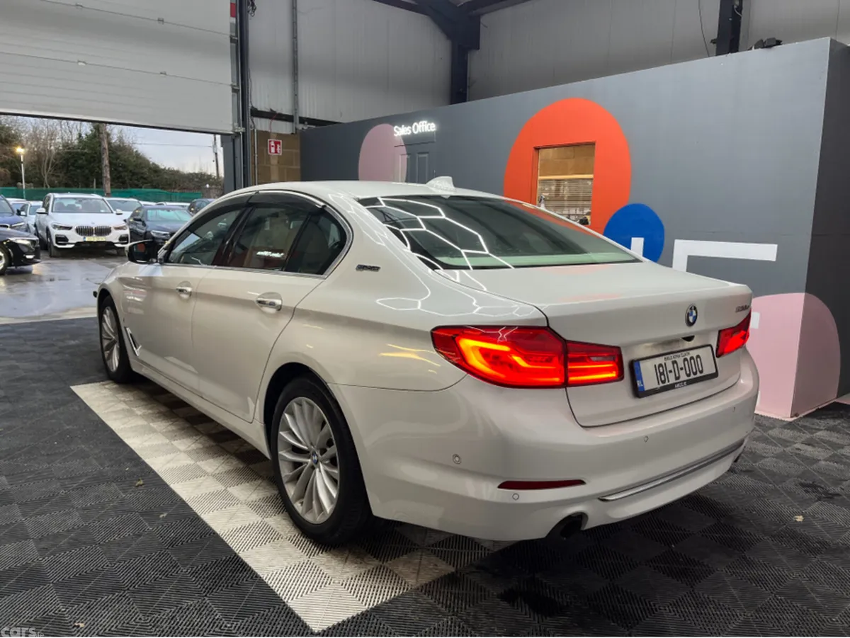 BMW 5-Series Saloon, Petrol Plug-in Hybrid, 2018, White