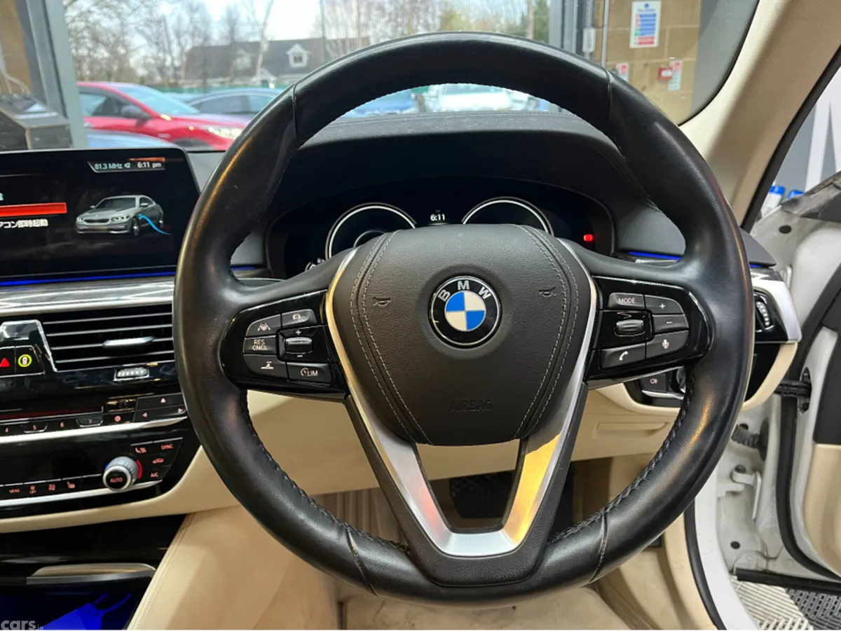BMW 5-Series Saloon, Petrol Plug-in Hybrid, 2018, White