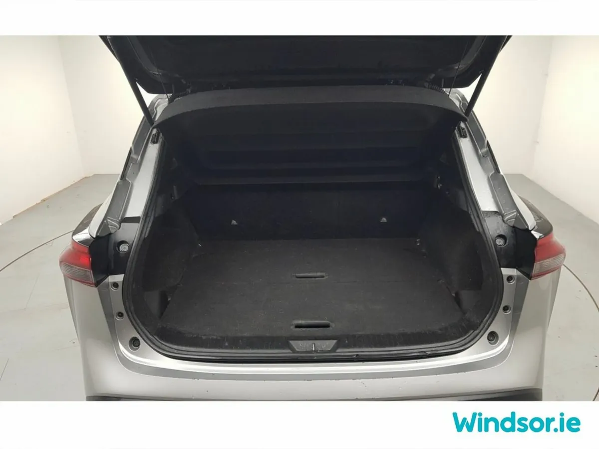 Nissan Qashqai MPV, Petrol, 2022, Grey