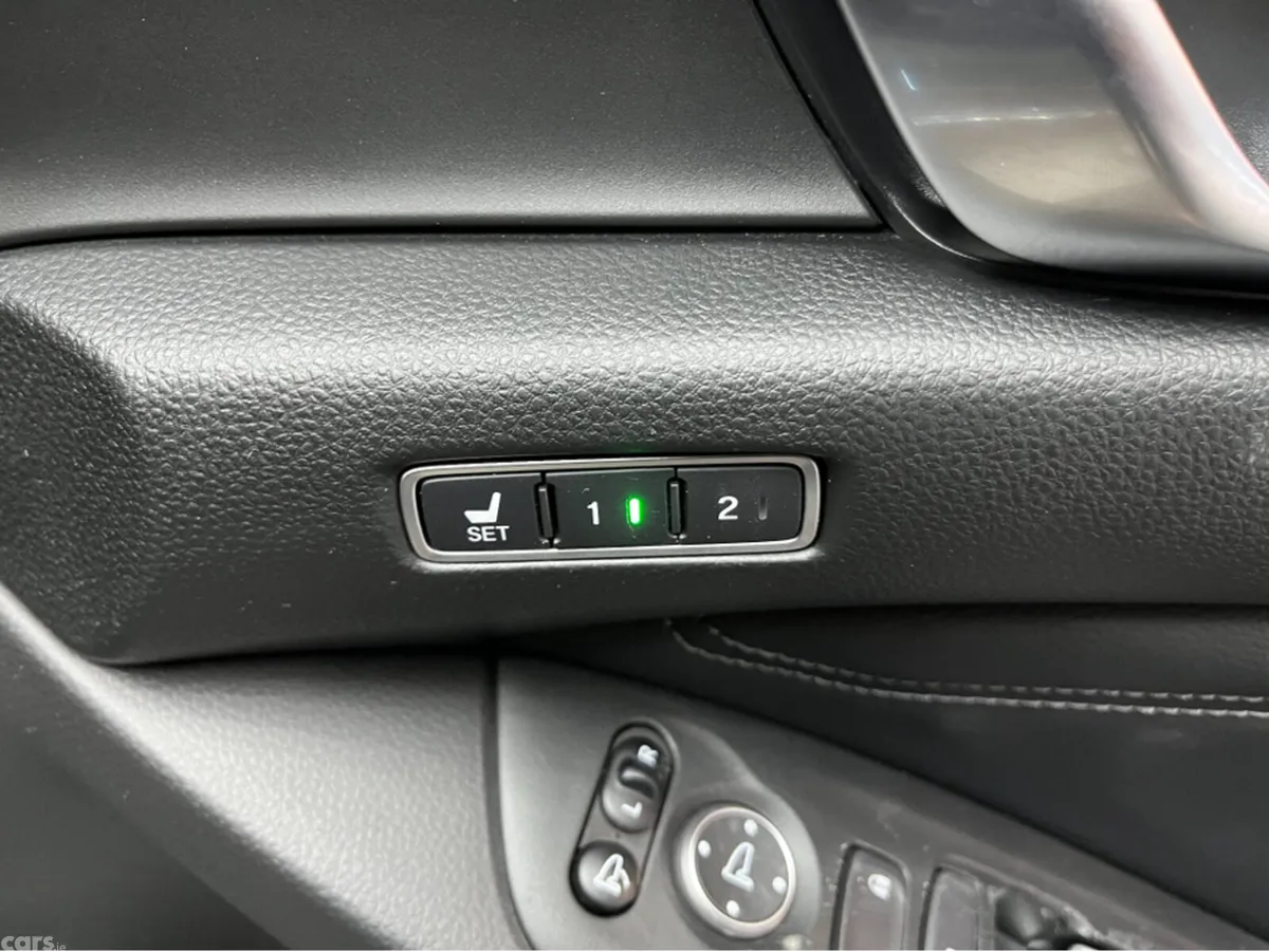 Honda Accord Saloon, Petrol Hybrid, 2021, Black