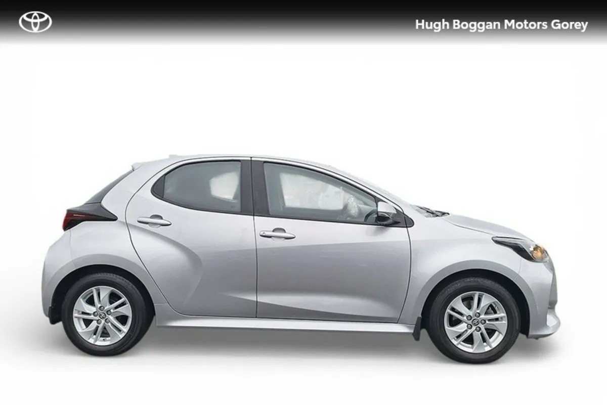 Toyota Yaris Hatchback, Petrol, 2023, Grey