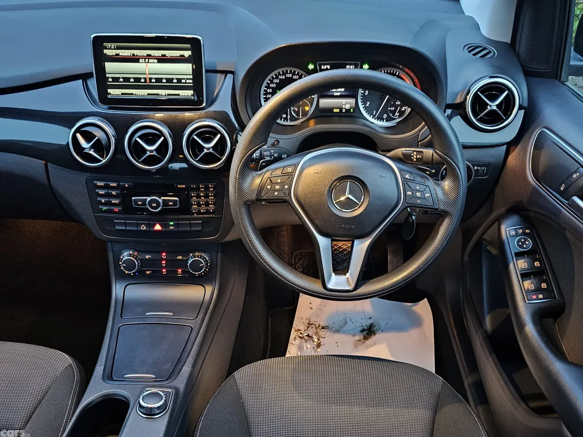 Mercedes-Benz B-Class MPV, Petrol, 2014, Black