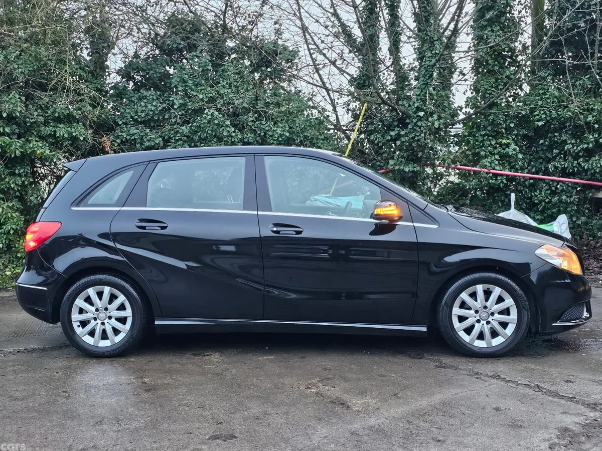 Mercedes-Benz B-Class MPV, Petrol, 2014, Black