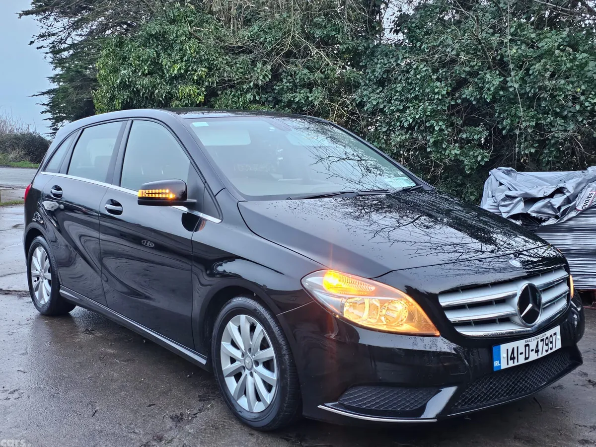 Mercedes-Benz B-Class MPV, Petrol, 2014, Black