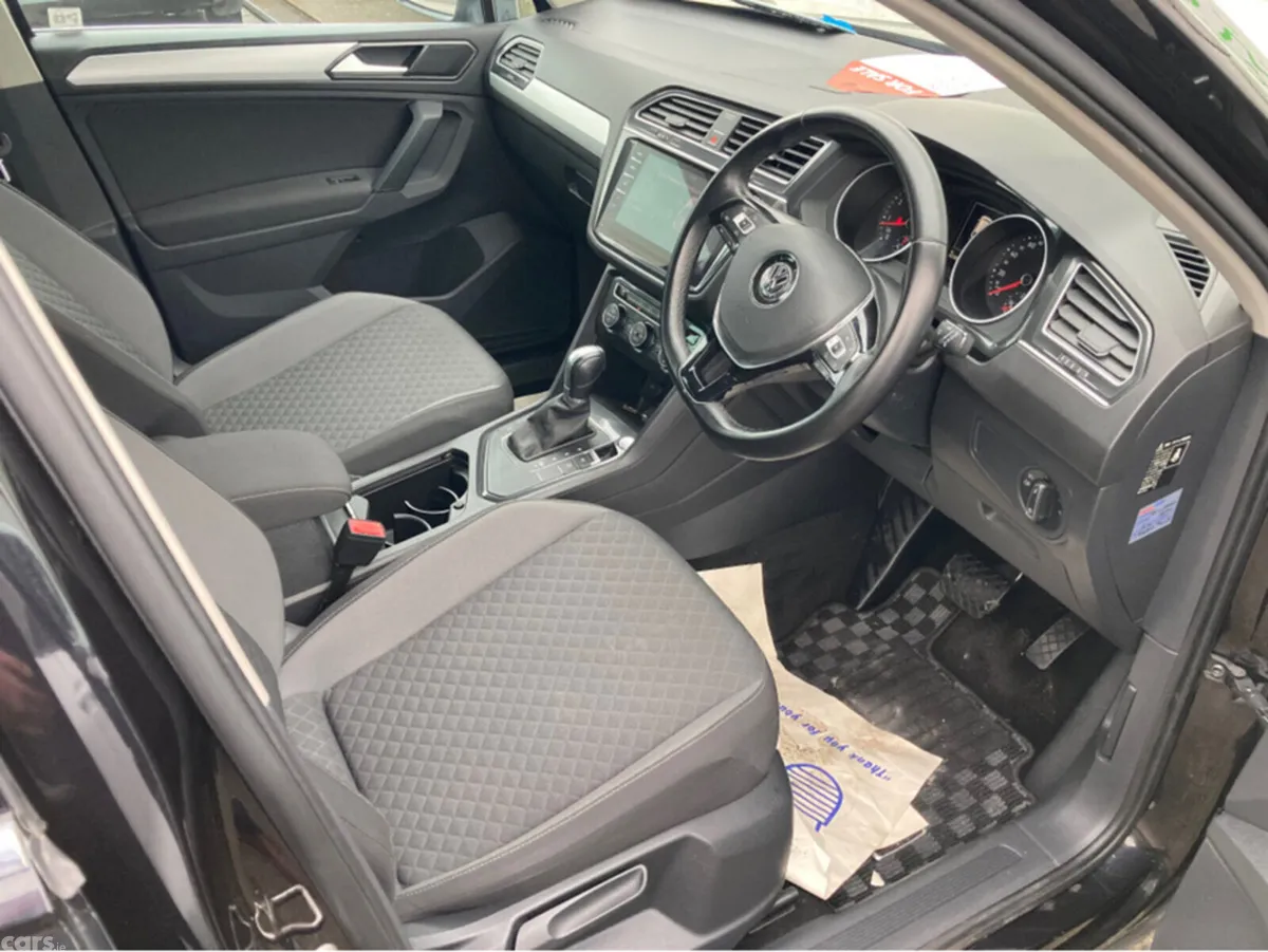 Volkswagen Tiguan Hatchback, Petrol, 2018, Black