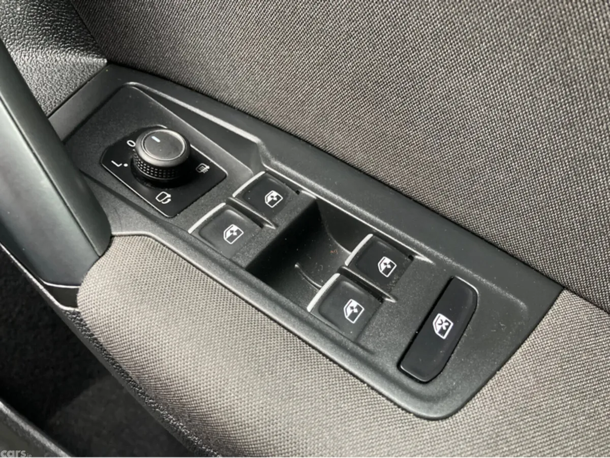 Volkswagen Tiguan Hatchback, Petrol, 2018, Black