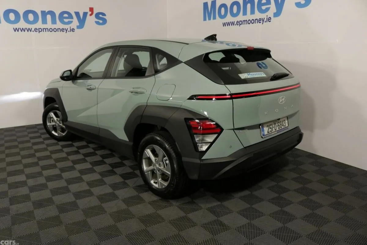 Hyundai KONA SUV, Petrol, 2025, Green